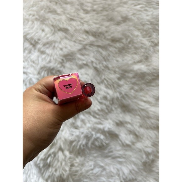 New TOO FACED Yummy Bear Lip Injection Maximum Plump Extra Strength - Picture 4 of 4